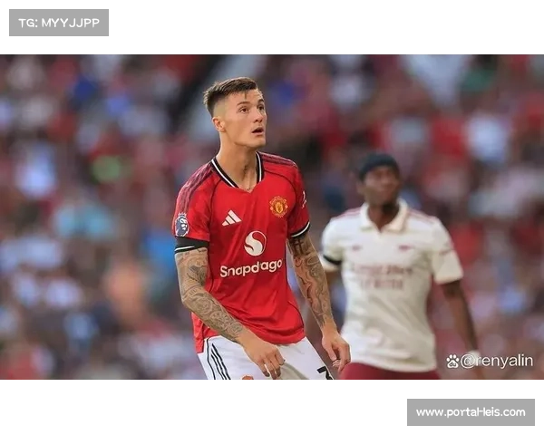 别吹姆贝莫了，曼联“宝藏王牌”封神，球迷：他能立足任何时代